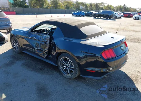 2017 Ford Mustang Ecoboost Premium z USA, uszkodzony, nr VIN 1FATP8UH9H5205389